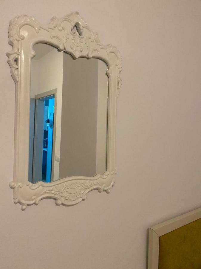 Beach Front Apartment Vlore Luaran gambar