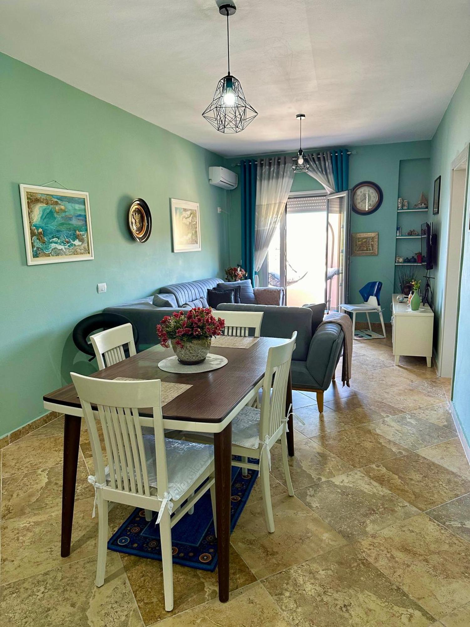 Beach Front Apartment Vlore Luaran gambar
