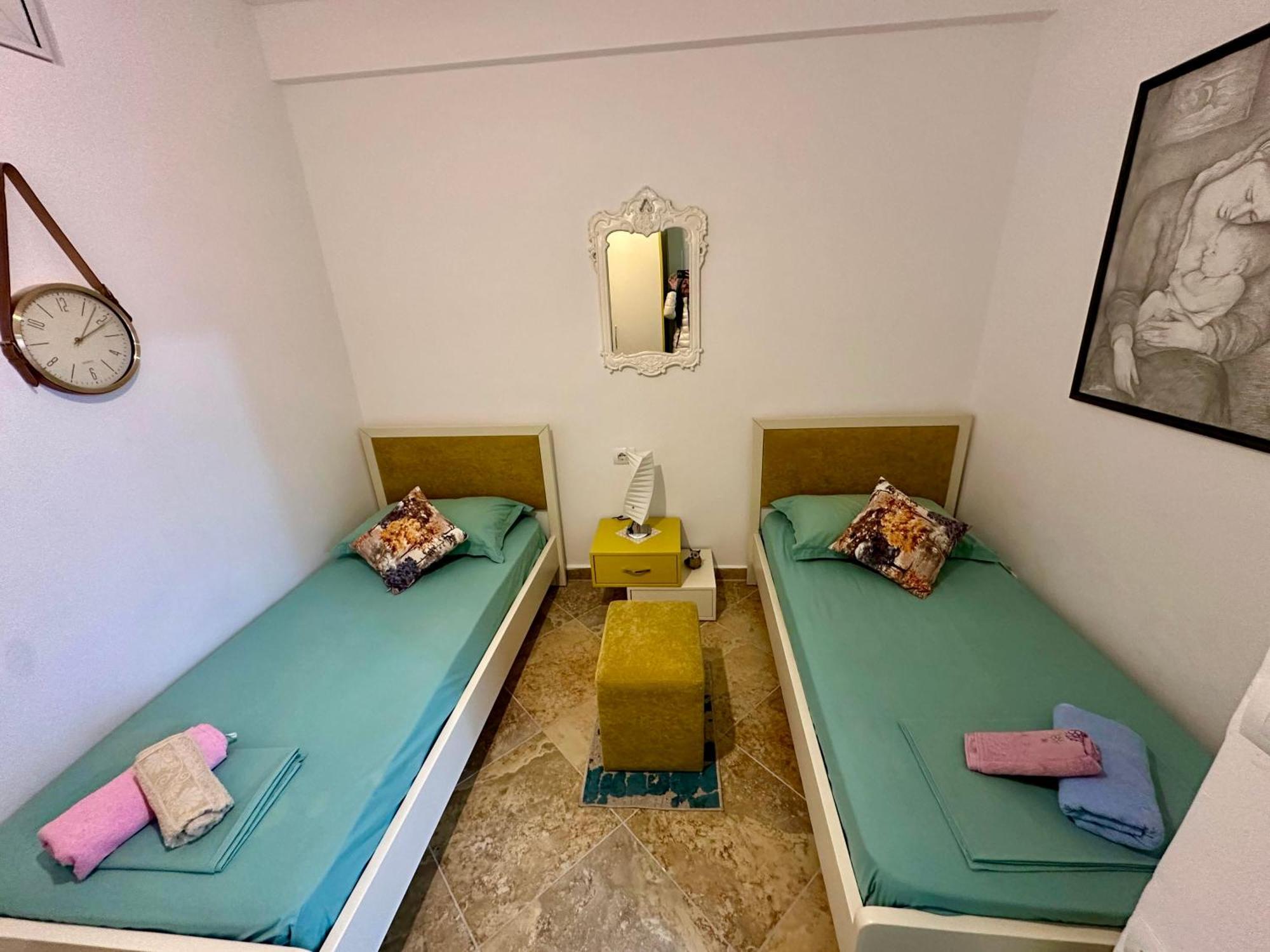Beach Front Apartment Vlore Luaran gambar